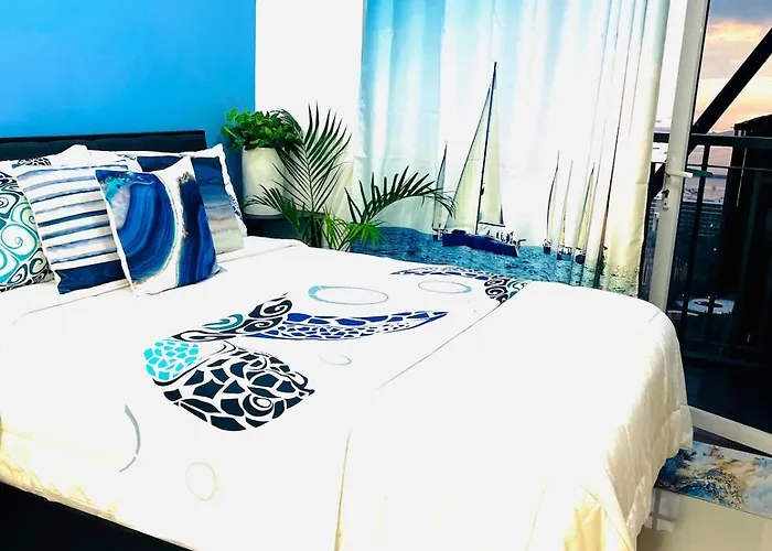 Cozy With Balcony, Bay And Golden Hour, Karaoke, Netflix, Ps4, Popcorn, Near Picc, Moa, Dlsu Taft Ave Malate, Naia Airport And Rizal Stadium *