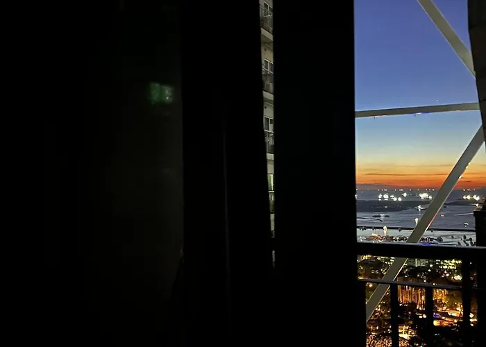 Appartement Cozy With Balcony, Bay And Golden Hour, Karaoke, Netflix, Ps4, Popcorn, Near Picc, Moa, Dlsu Taft Ave Malate, Naia Airport And Rizal Stadium *