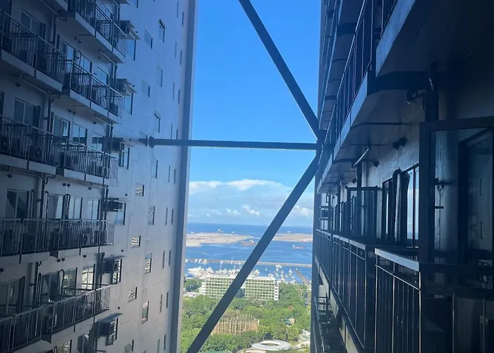 Cozy With Balcony, Bay And Golden Hour, Karaoke, Netflix, Ps4, Popcorn, Near Picc, Moa, Dlsu Taft Ave Malate, Naia Airport And Rizal Stadium Manille