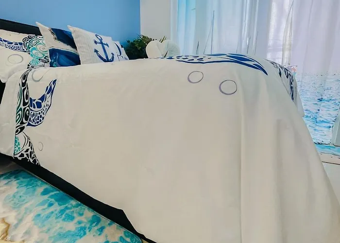 Cozy With Balcony, Bay And Golden Hour, Karaoke, Netflix, Ps4, Popcorn, Near Picc, Moa, Dlsu Taft Ave Malate, Naia Airport And Rizal Stadium Appartement Manille